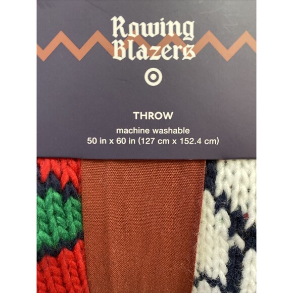 Rowing Blazers Target Rose Print Throw Blanket - Picture 10 of 10